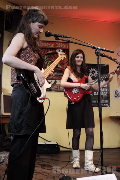 DOUX MIX - 2009-05-03 - PARIS - La Maroquinerie (Cafe) - 